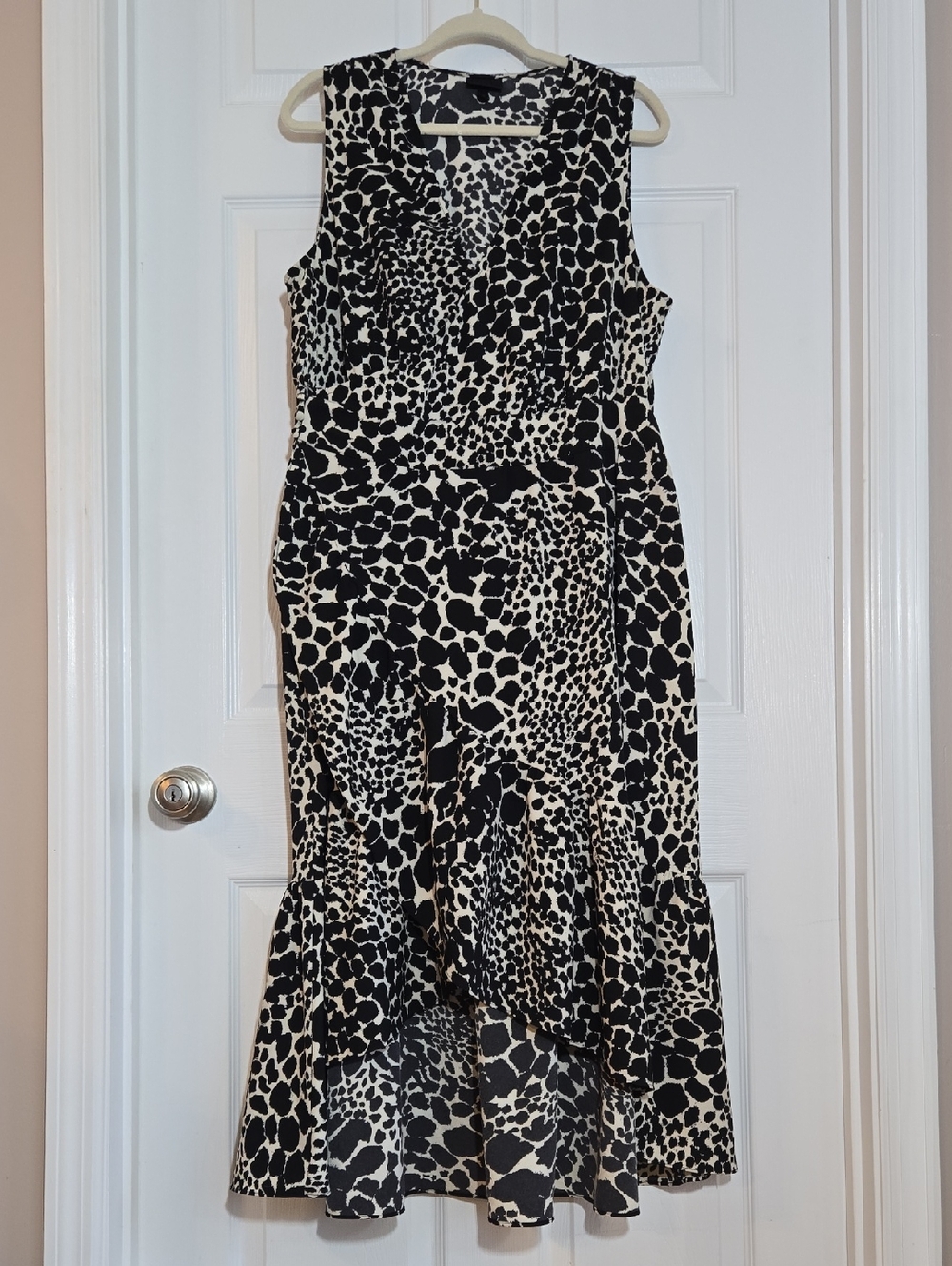 Who What Wear Black & White Animal Print High-Low Dress Size XL